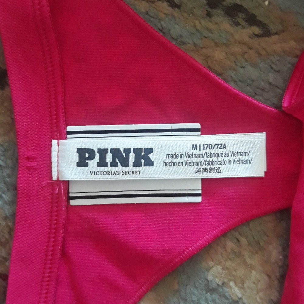 Pink VS thong - Picture 5 of 14
